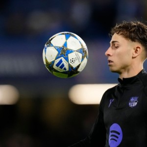 本赛季巴萨两人各项赛事直接参与20球：亚马尔、费尔明